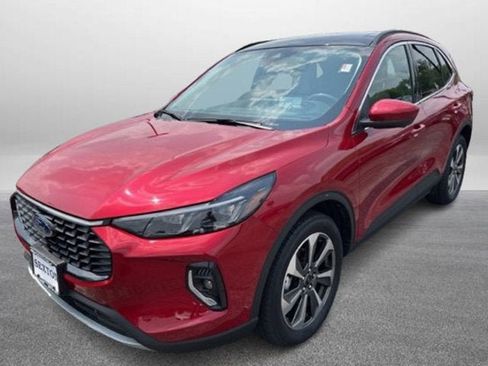 Used 2023 Ford Escape Platinum w/ Premium Technology Package image 1