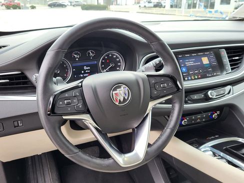 Used 2023 Buick Enclave Essence w/ Sport Touring Edition image 21