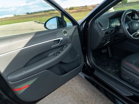 Used 2023 Hyundai Sonata SEL Plus w/ Cargo Package image 19