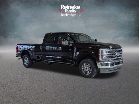 New 2026 Ford F250 Lariat w/ Lariat Ultimate Package image 3