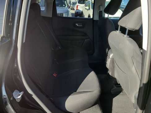 Used 2019 Jeep Compass Sport w/ Tech Group image 12