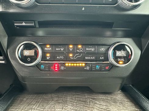 Used 2018 Ford Expedition Max Limited image 28