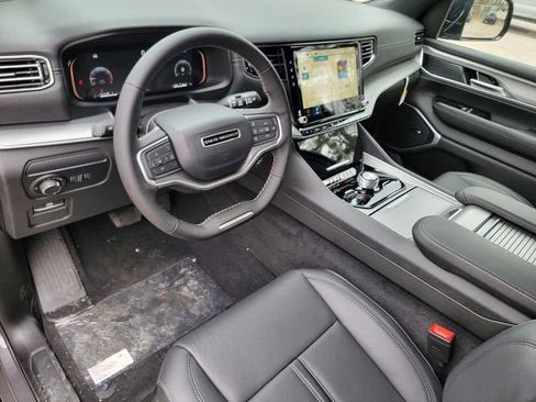 New 2026 Jeep Grand Wagoneer L Limited AWD/4WD image 18