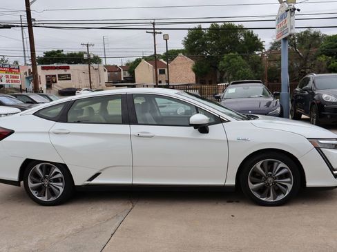 Used 2018 Honda Clarity Plug-In Hybrid image 8