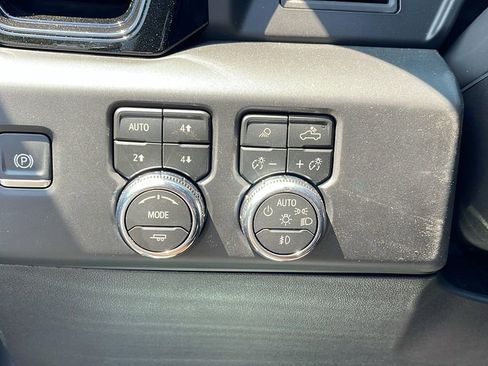 New 2026 GMC Sierra 1500 AT4 w/ AT4 Premium Package AWD/4WD image 23