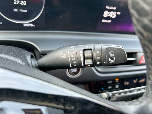 Used 2024 Kia Seltos EX FWD image 20