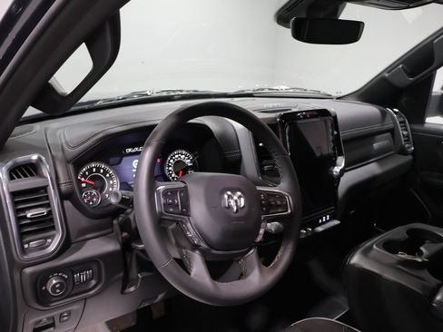 Used 2025 RAM 1500 Laramie AWD/4WD image 14