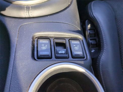 Used 2020 Nissan 370Z Touring Sport image 26