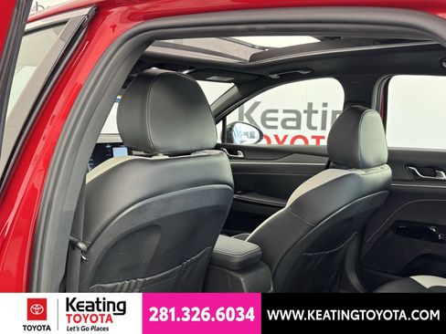 Used 2025 Kia K5 GT-Line w/ GT-Line Premium Package FWD image 16