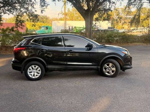 Used 2019 Nissan Rogue Sport S image 4