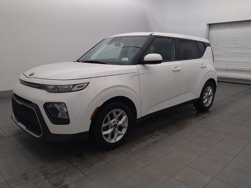 Used 2021 Kia Soul S FWD image 2