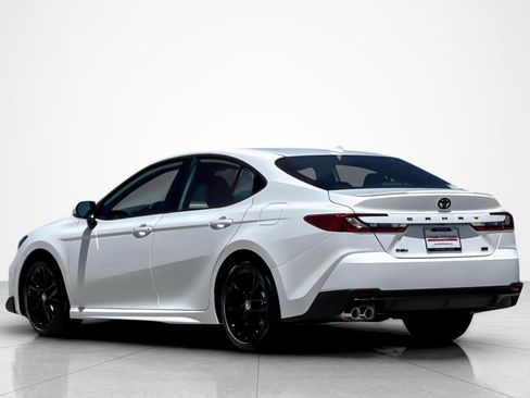 Certified 2026 Toyota Camry SE FWD image 3