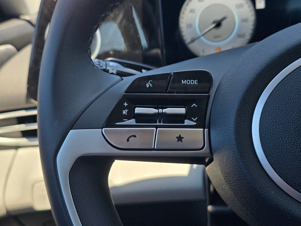 New 2026 Hyundai Elantra Limited FWD image 25