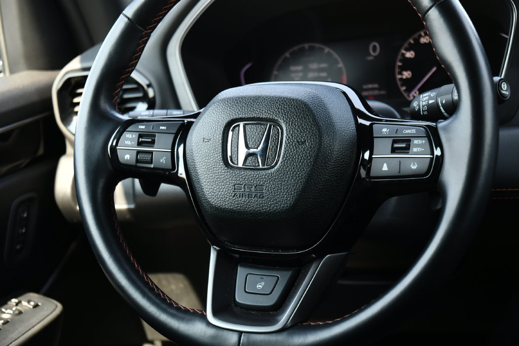 Used 2025 Honda Pilot TrailSport image 25