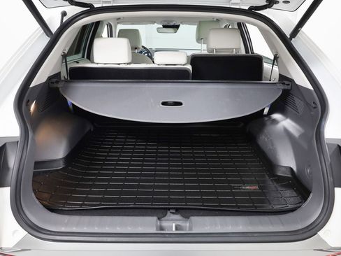 Used 2023 Hyundai Ioniq 5 Limited image 17