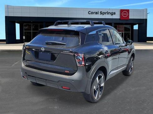 New 2026 Nissan Kicks SR w/ Illumination Package FWD image 5