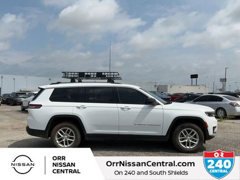 Used 2023 Jeep Grand Cherokee L Laredo image 4