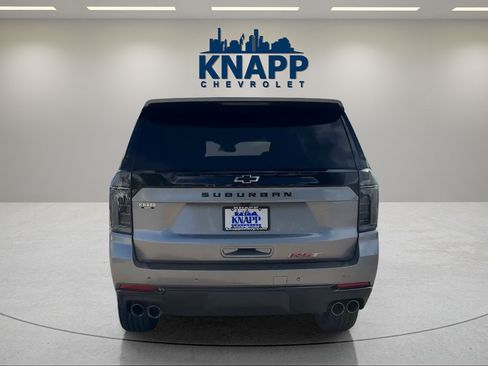 Used 2025 Chevrolet Suburban RST w/ Comfort Package RWD image 6