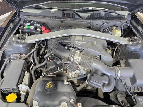 Used 2014 Ford Mustang Coupe w/ V6 Performance Package RWD image 28