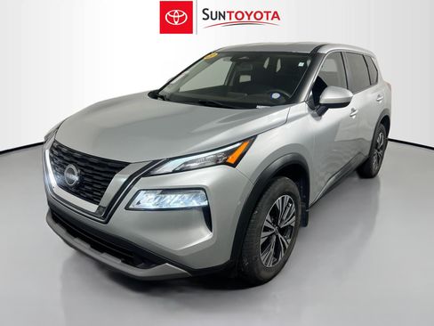 Used 2023 Nissan Rogue SV FWD image 9