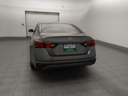 Used 2024 Nissan Altima 2.5 S FWD image 6