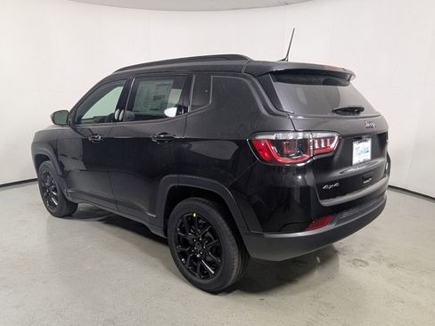 New 2026 Jeep Compass Latitude image 6