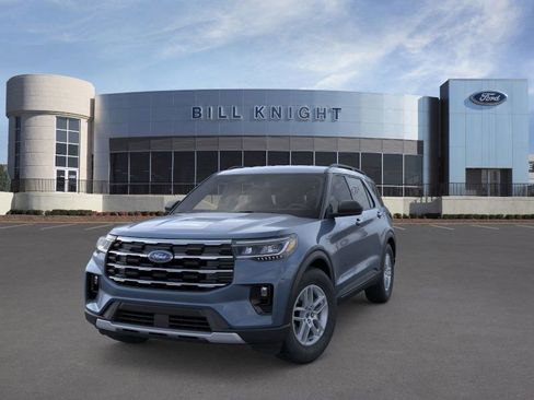 New 2026 Ford Explorer Active w/ Active Comfort Package image 3