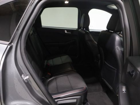 Used 2025 Ford Escape ST-Line Select AWD/4WD image 19
