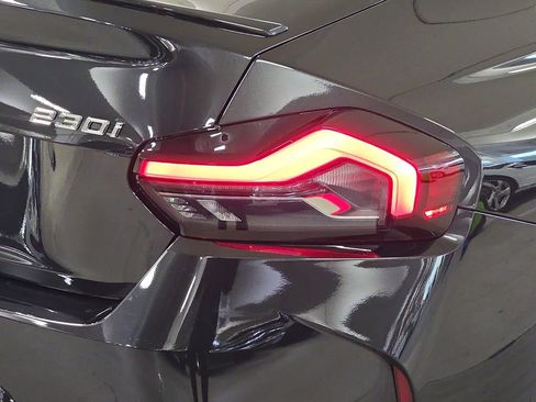 Used 2025 BMW 230i Coupe w/ M Sport Package image 32