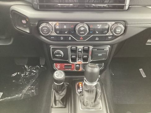 New 2026 Jeep Gladiator Mojave w/ Technology Group image 12