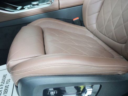 Certified 2024 BMW X5 xDrive50e w/ Premium Package image 10