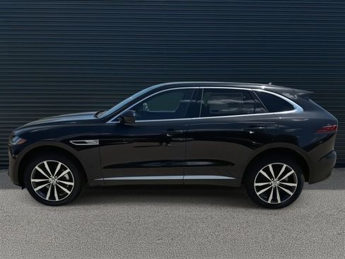 Used 2025 Jaguar F-PACE R-Dynamic S image 2