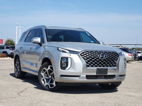 Used 2022 Hyundai Palisade Calligraphy w/ Winter Package FWD image 1