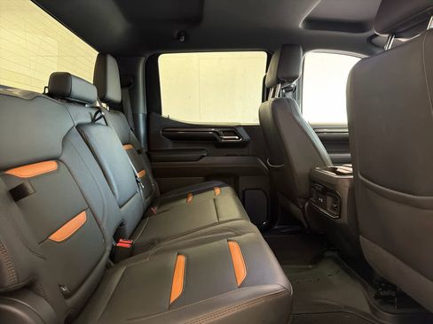 Used 2024 GMC Sierra 1500 AT4 w/ Technology Package image 29