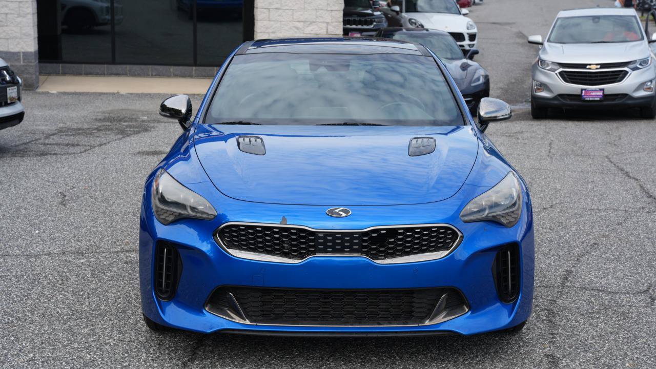 Used 2019 Kia Stinger GT1 AWD/4WD image 2