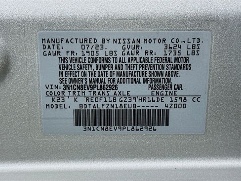 Used 2023 Nissan Versa SV image 12