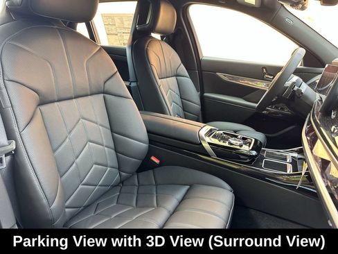 Used 2026 BMW 740i xDrive AWD/4WD image 28