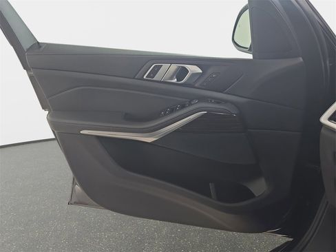 Used 2020 BMW X5 xDrive40i w/ Convenience Package image 30