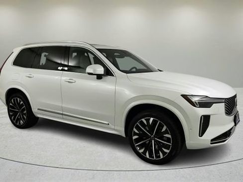 Used 2026 Volvo XC90 B6 Plus w/ Protection Package Premier AWD/4WD image 2
