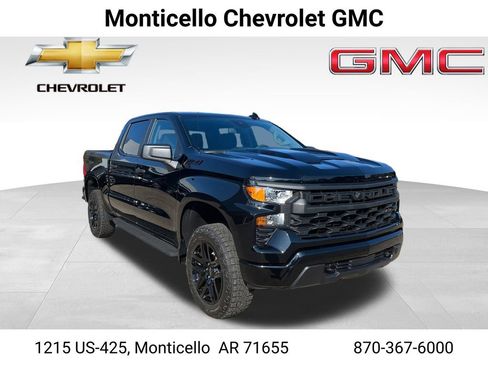 New 2026 Chevrolet Silverado 1500 Custom Trail Boss w/ Midnight Edition AWD/4WD image 1