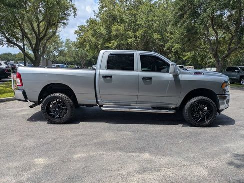 Used 2024 RAM 2500 Tradesman w/ Chrome Appearance Group AWD/4WD image 3