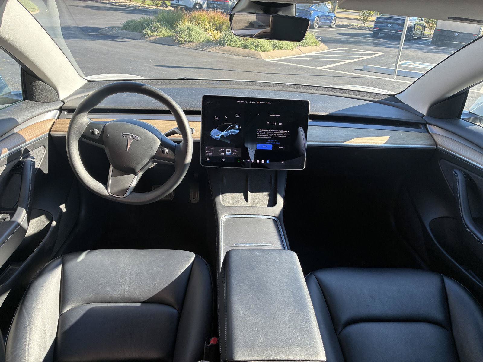 Used 2022 Tesla Model 3 Long Range AWD/4WD image 16
