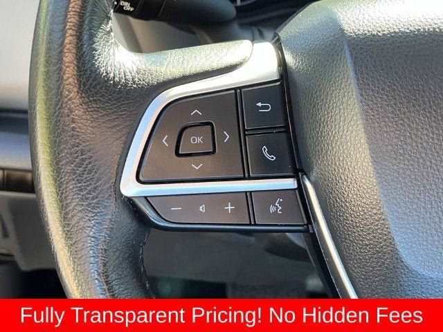 Used 2022 Toyota Sienna XLE FWD image 28