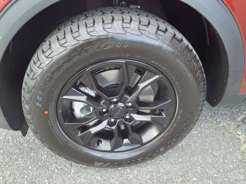 Used 2025 Kia Sportage X-Pro AWD/4WD image 14