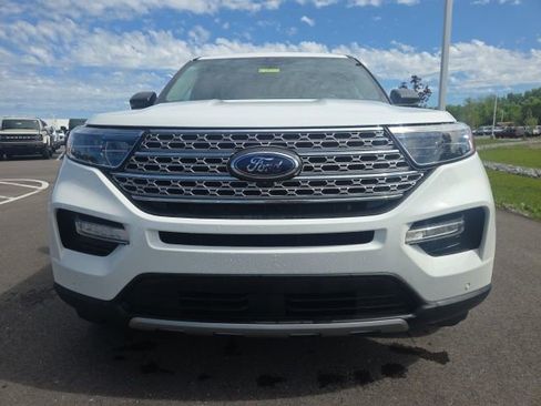 Used 2022 Ford Explorer Limited w/ Limited Technology Package AWD/4WD image 3
