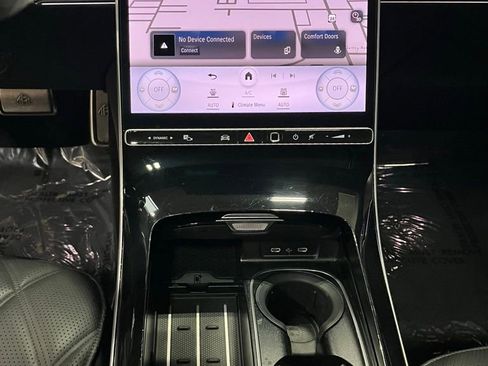 Used 2022 Mercedes-Benz Maybach S 580 4MATIC w/ Manufaktur Leather Package image 21