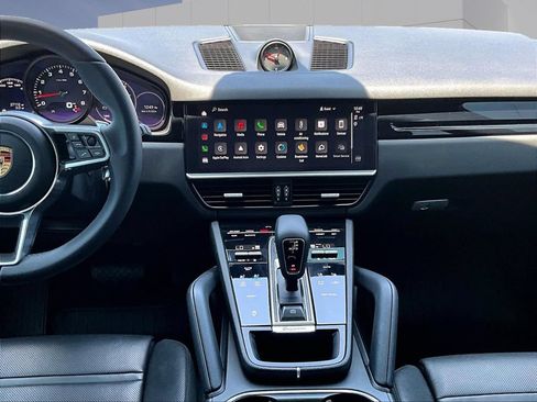 Certified 2023 Porsche Cayenne AWD/4WD image 16