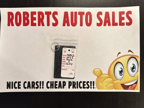 Used 2023 Tesla Model 3 Standard Range image 26