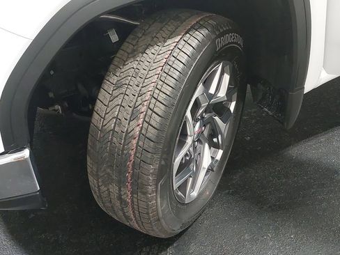 New 2026 GMC Sierra 1500 SLE w/ Preferred Package image 32