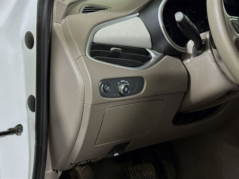 Certified 2022 Chevrolet Malibu LS FWD image 8